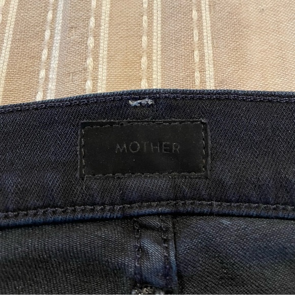 MOTHER The Insider Ankle Jeans in Holding Hands 24 - Picture 9 of 15